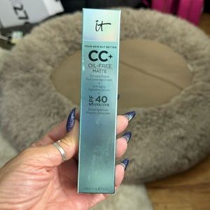 It Cosmetics CC+ Foundation